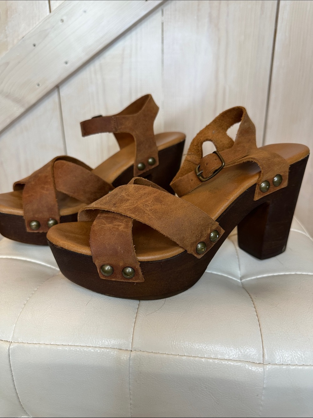 Women’s Brown Suede Platform Sandals - Picture 2 of 7